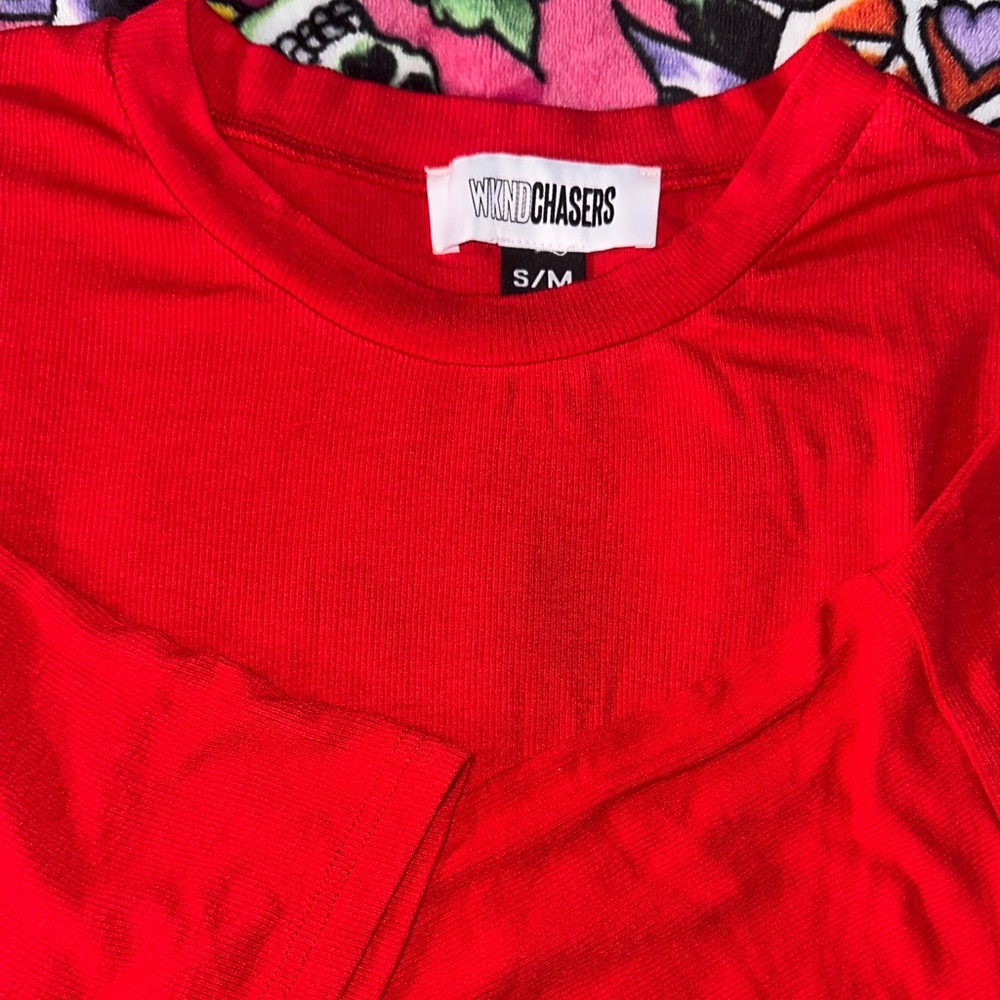 WKND CHASERS RED DAYDREAMER SET SIZE S/M TOP & SMALL SHORTS - Picture 4 of 5